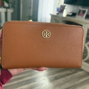 Tory Burch Tan Leather Wallet with Gold Logo